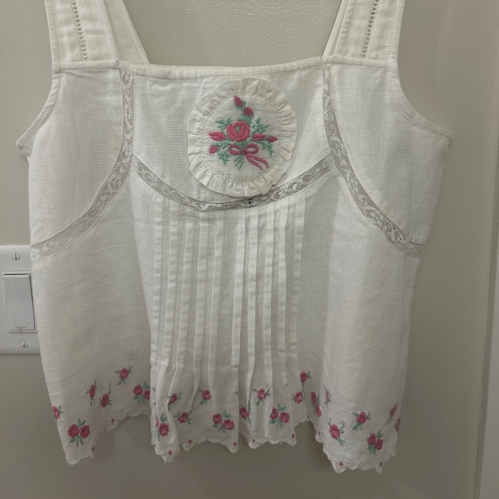 Damson Madder while floral tank blouse